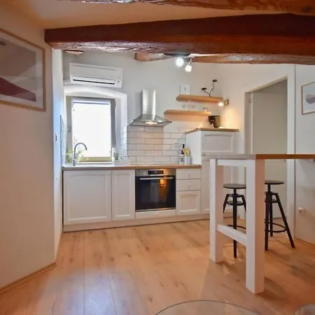 Apartament Brand New Centre Pula