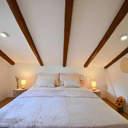 Apartment Brand New Centre *