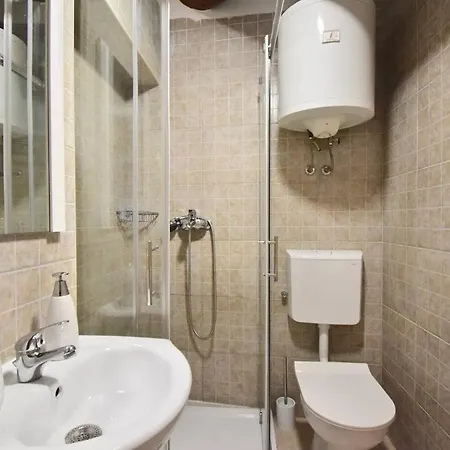 Apartment Brand New Centre *